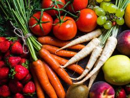 app开发公司：生鲜电商app软件行业分析